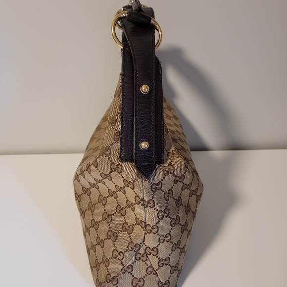 Authentic Gucci Shoulder Bag - Picture 3 of 7